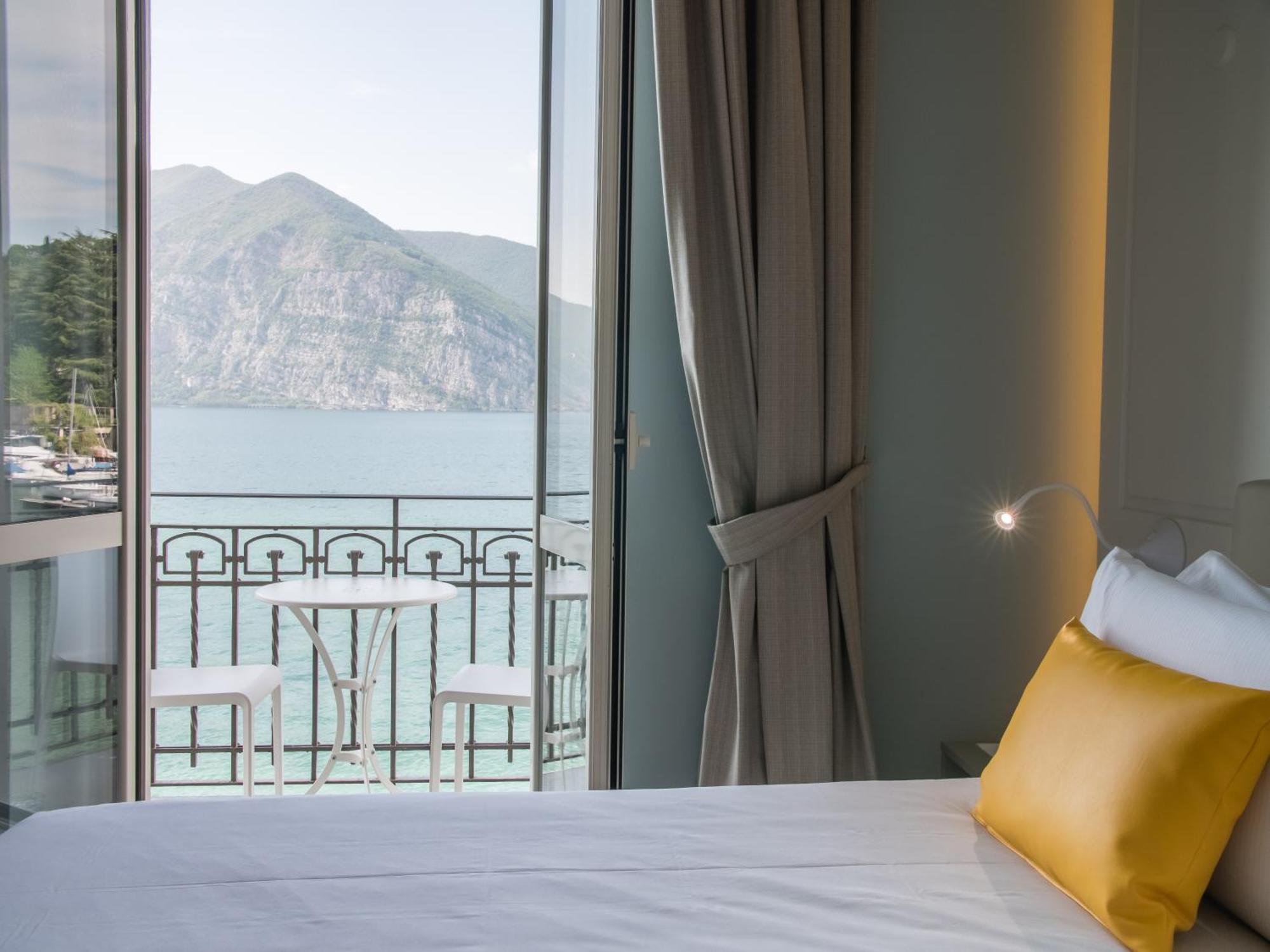 Araba Fenice Hotel Iseo Exterior photo