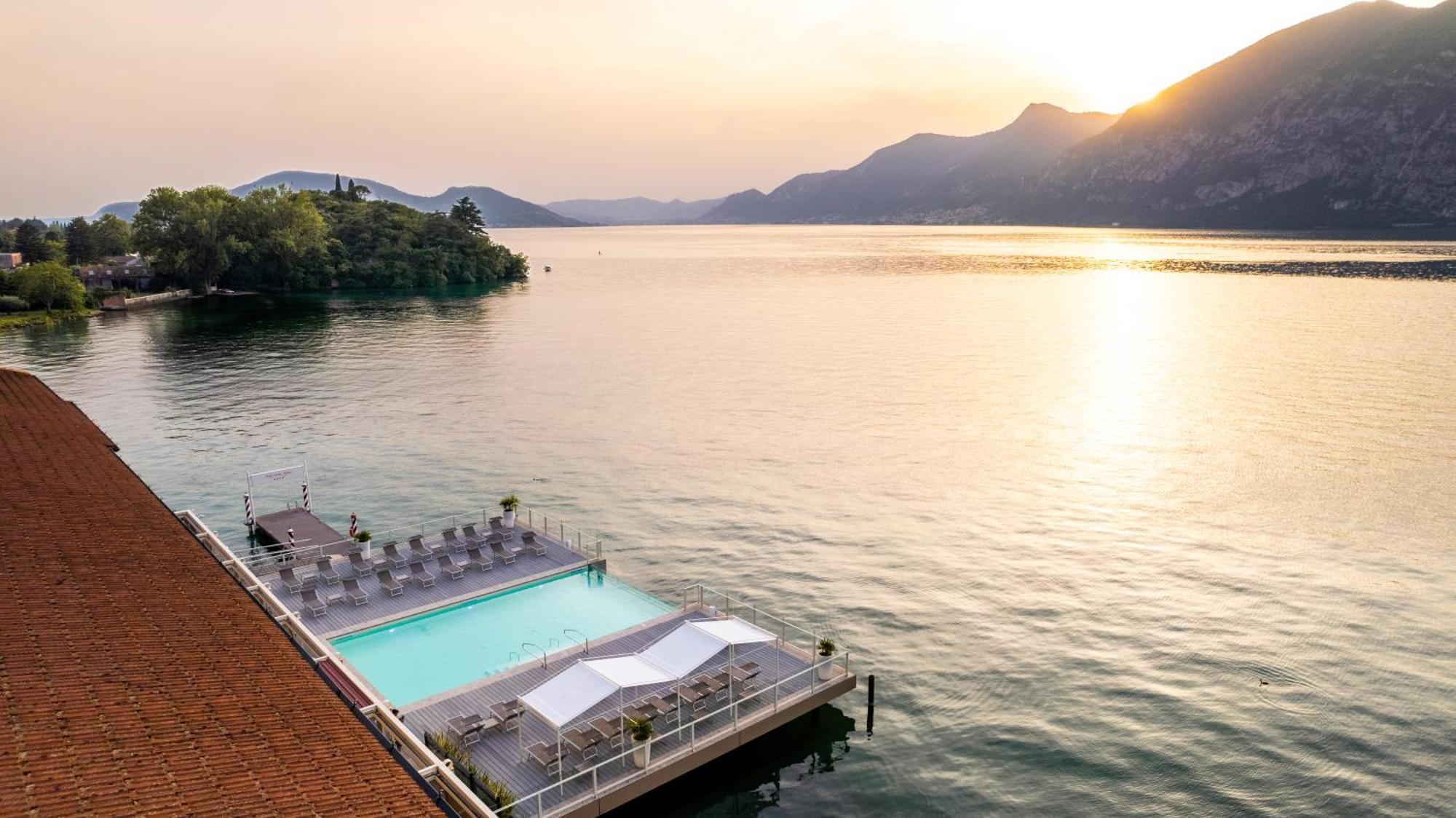 Araba Fenice Hotel Iseo Exterior photo