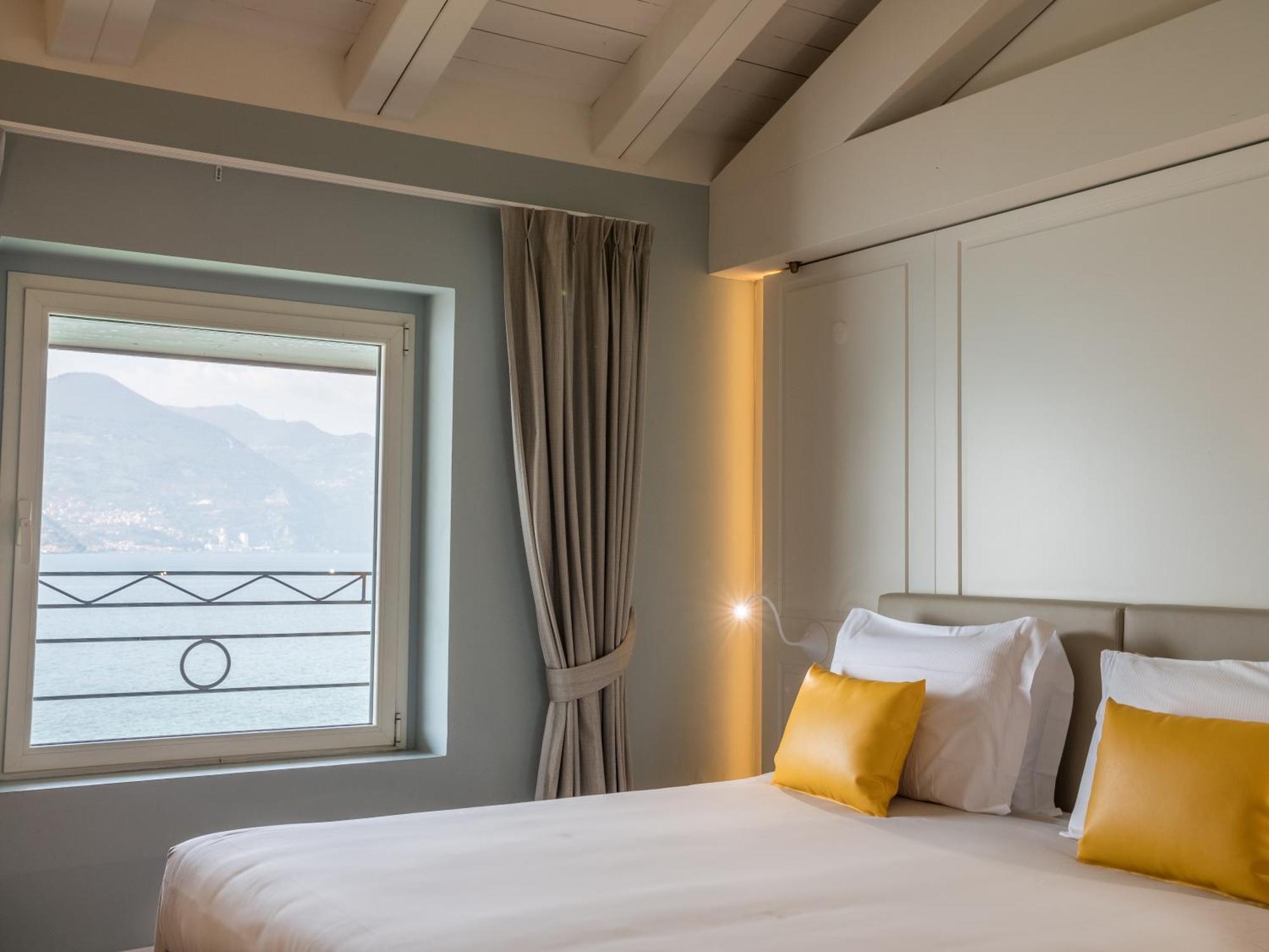 Araba Fenice Hotel Iseo Exterior photo
