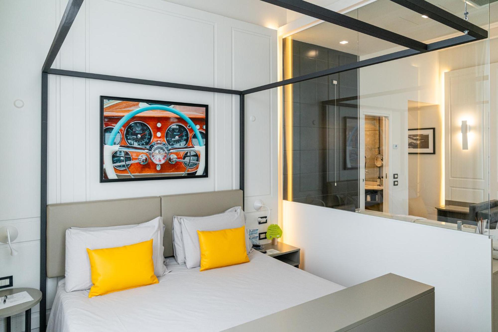 Araba Fenice Hotel Iseo Exterior photo